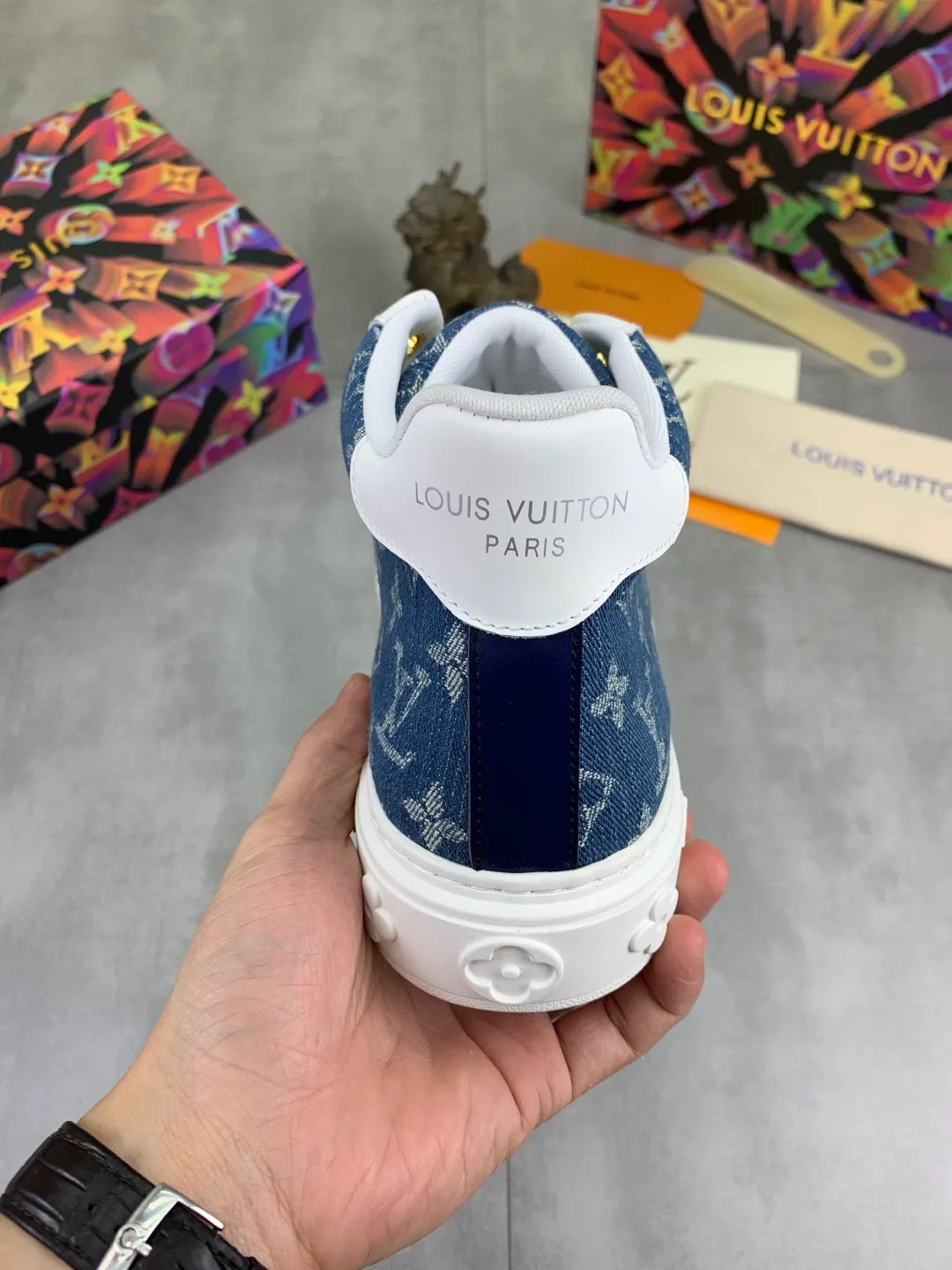 Men's men's shoes 💰P560💰[New model]🆘High-quality cowhide [Louis Vuitton]LV official website latest model🎁casual fashion high-top men's shoes👟hot style💥simple and elegant style, exclusive for trendy men. Unique official website latest brand elements👑original decoration, fashionable and generous, the fabric is made of original denim➕comfortable and breathable mesh lining➕cow leather feet ✅The official website specifies wear-resistant casual outsole, the classic model is taken in real life🎬Color: 4️⃣colors available😍Number of codes: 38-44 Full set of packaging